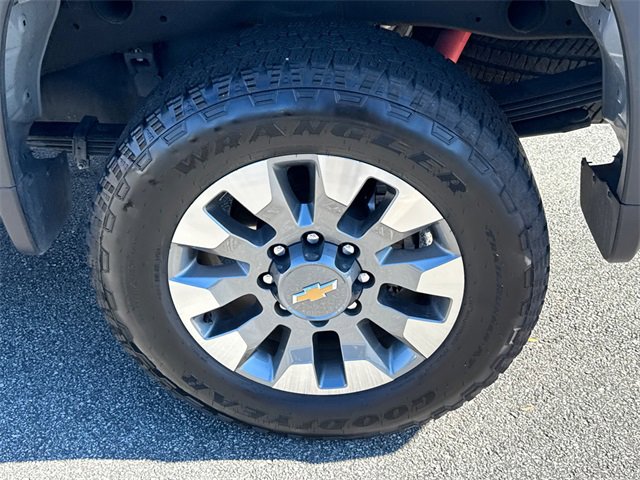 Used 2024 Chevrolet Silverado 2500 Custom w/ Custom Value Package image 20