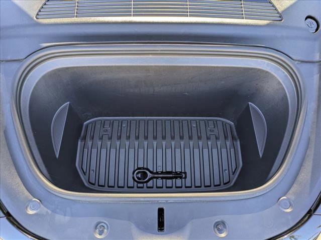 Used 2023 Tesla Model Y Long Range image 23