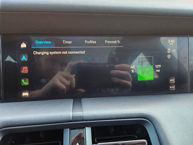 Used 2023 Porsche Taycan w/ Premium Package image 58