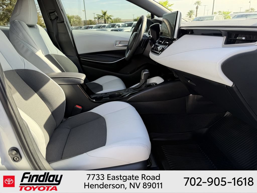 Certified 2025 Toyota Corolla XSE FWD image 15