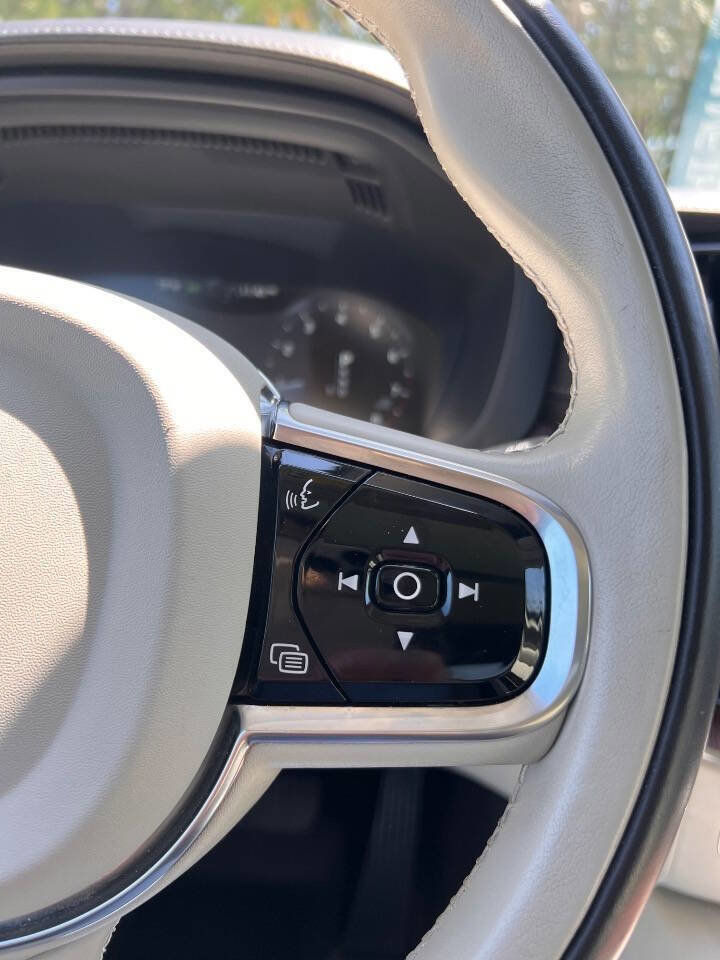 Used 2019 Volvo XC60 T5 Inscription w/ Protection Package Premier AWD/4WD image 22