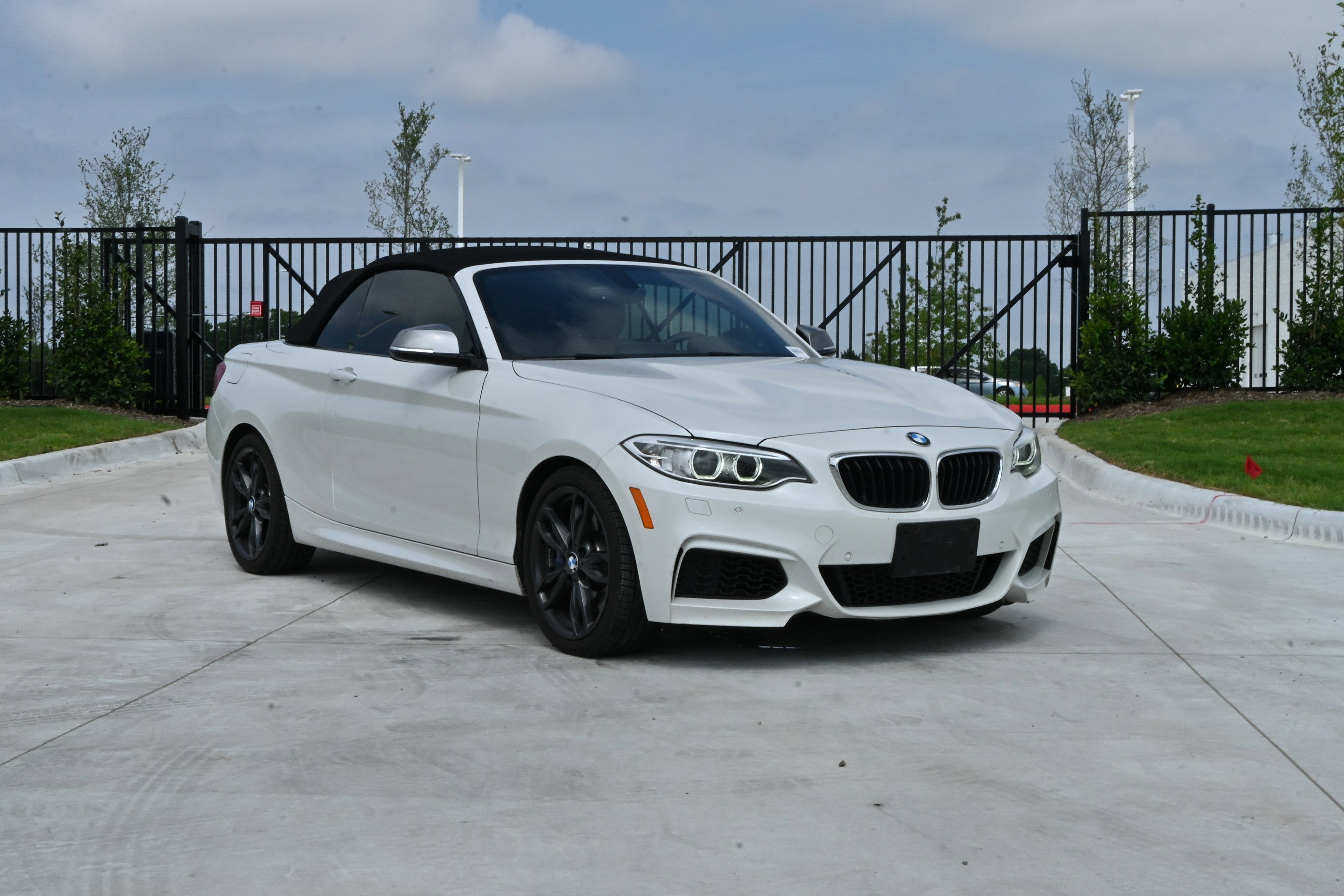 Used 2017 BMW M240i xDrive Convertible AWD/4WD image 32