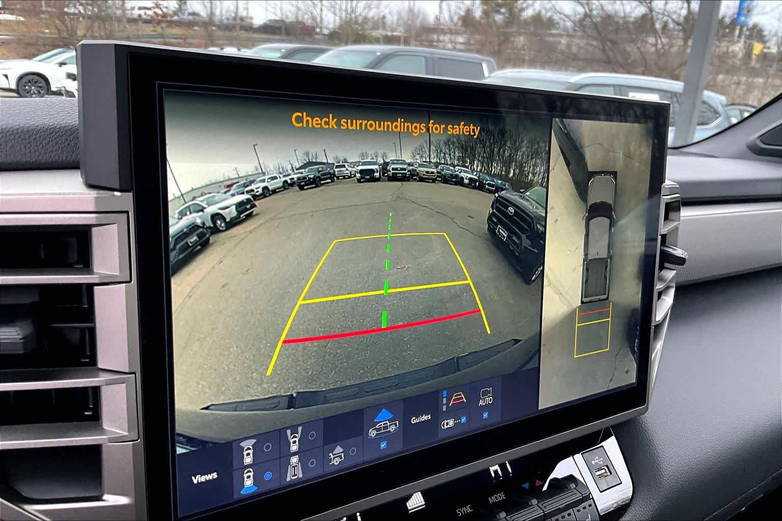 Used 2025 Toyota Tundra Limited image 28