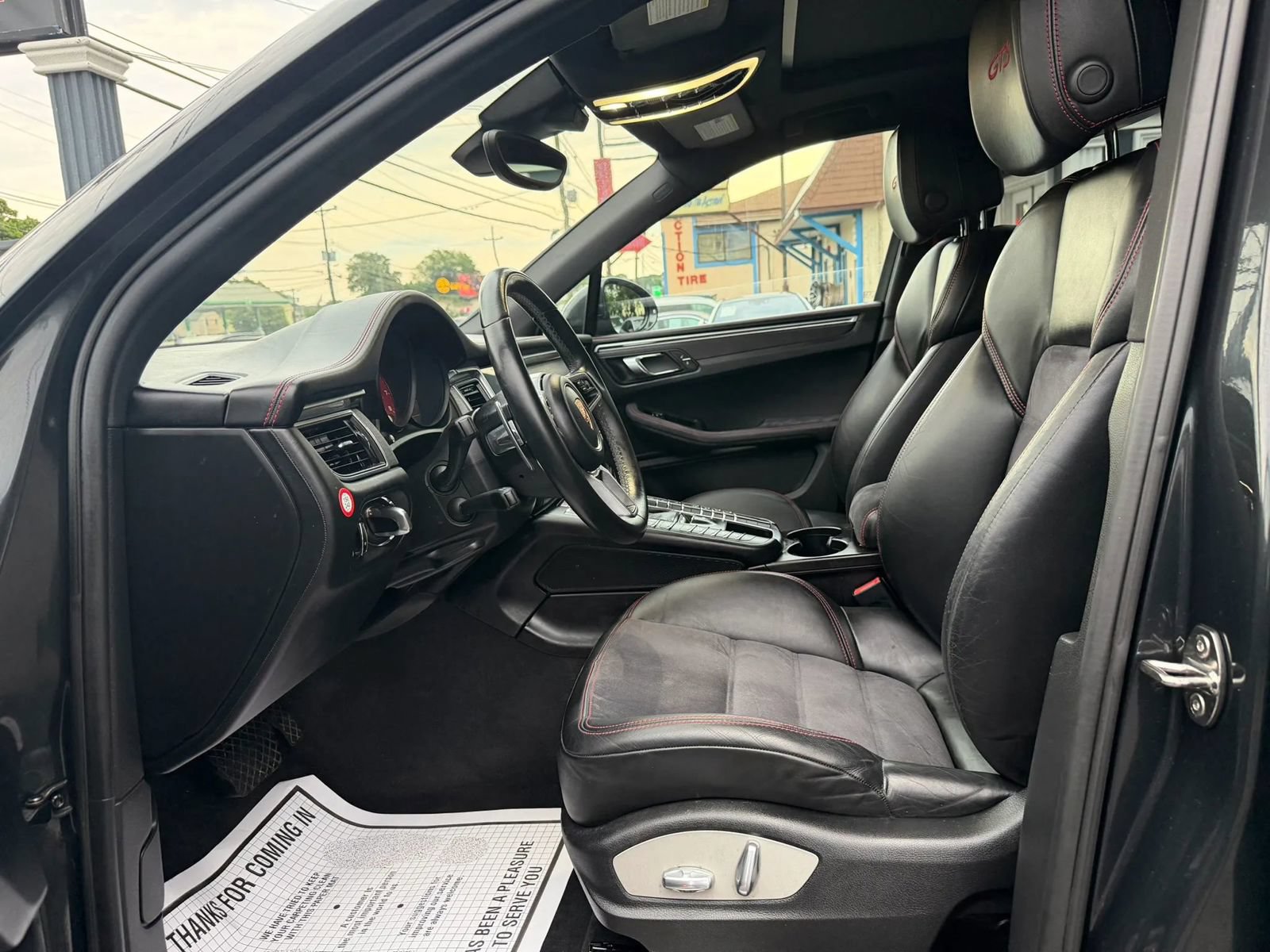 Used 2017 Porsche Macan GTS AWD/4WD image 19