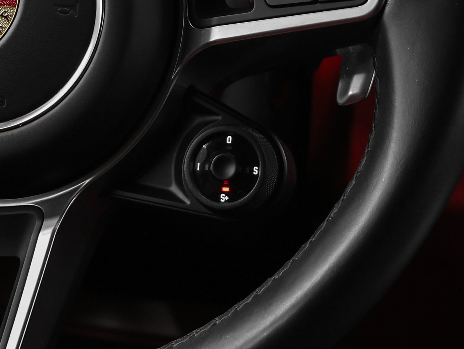 Used 2022 Porsche Cayenne Platinum Edition image 33