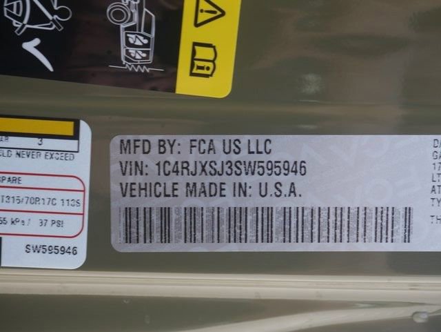 New 2025 Jeep Wrangler Unlimited Rubicon 392 image 28