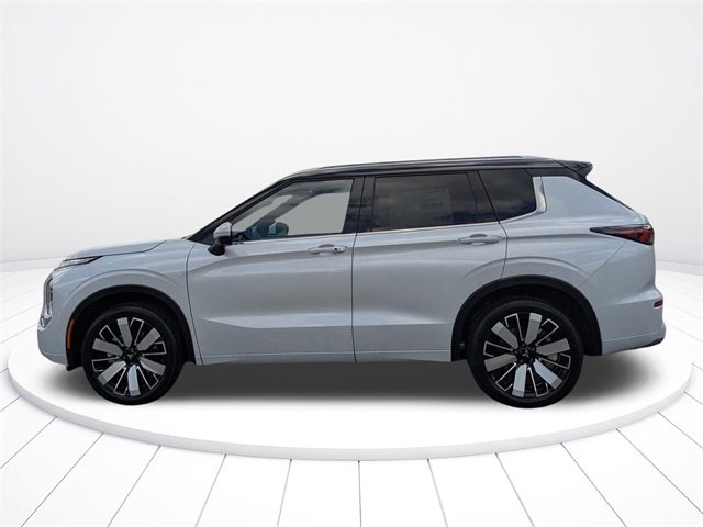 New 2025 Mitsubishi Outlander SEL image 6