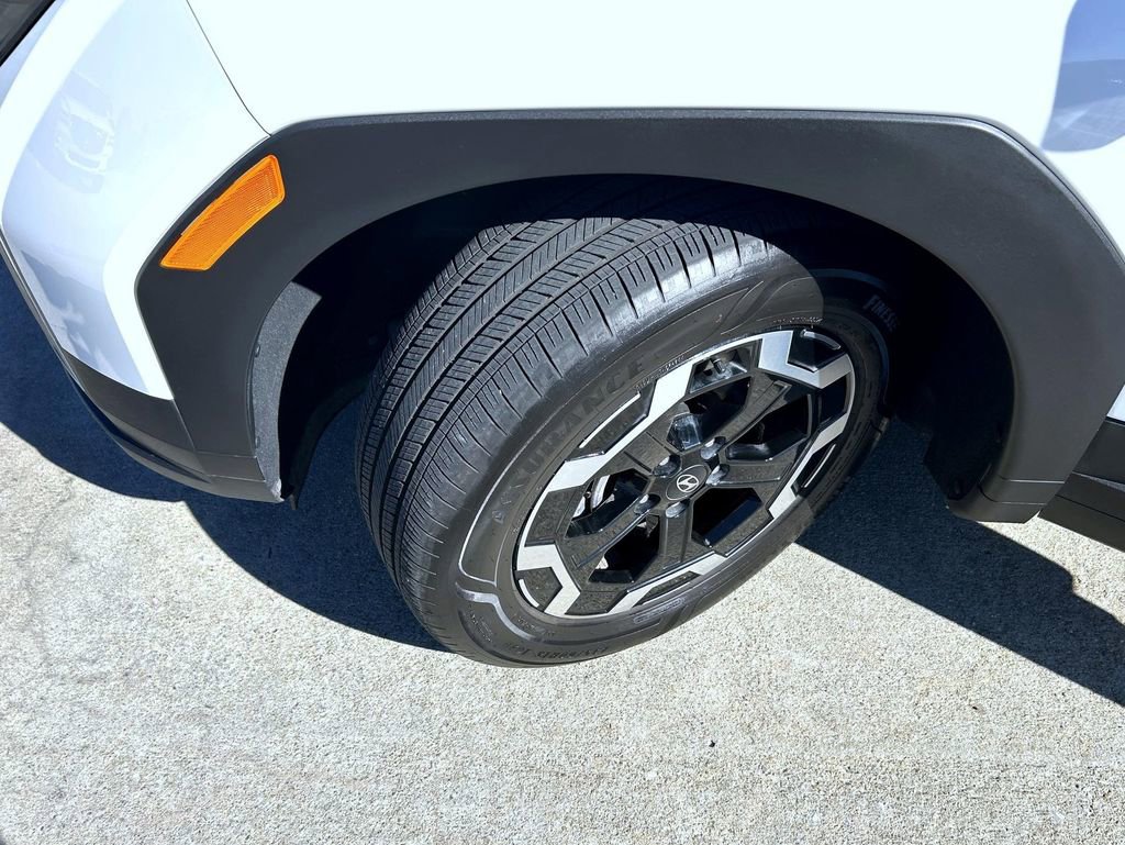 Used 2025 Hyundai Santa Fe SE image 25