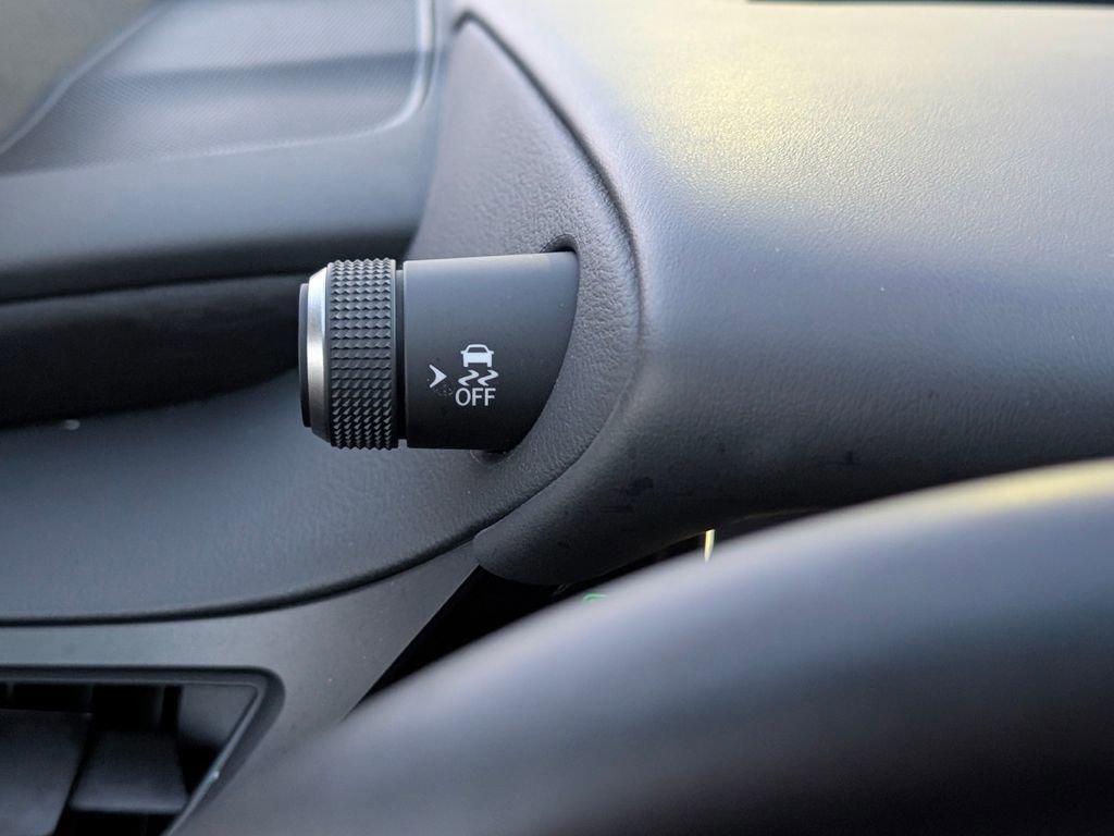 Used 2024 Lexus ES 300h w/ Premium Package image 27