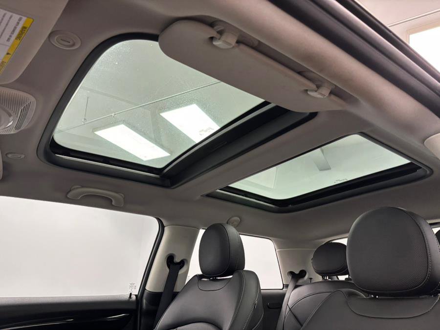 Used 2015 MINI Cooper S image 35