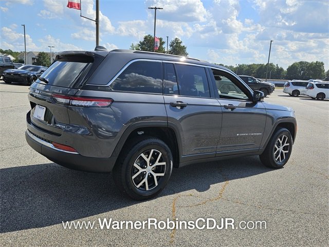 New 2025 Jeep Grand Cherokee Limited image 14