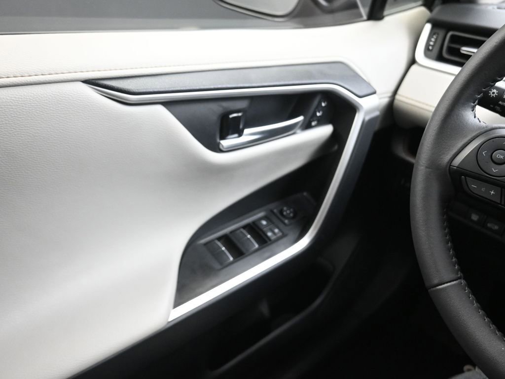 Used 2024 Toyota RAV4 Limited AWD/4WD image 11