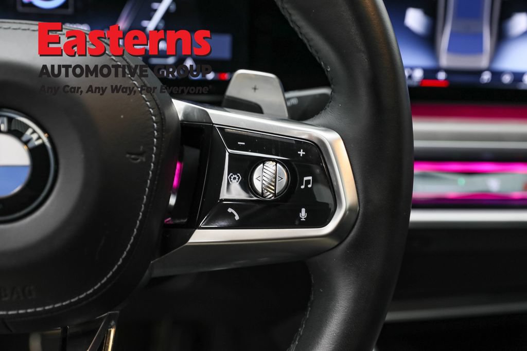 Used 2023 BMW 760i xDrive w/ Executive Package AWD/4WD image 16