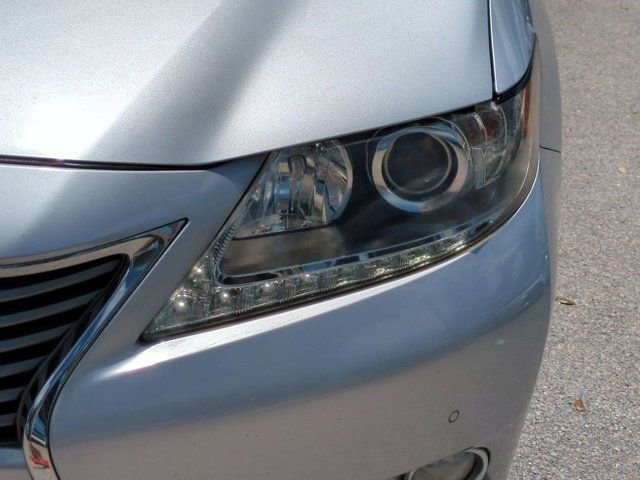 Used 2013 Lexus ES 350 w/ Luxury Pkg image 9
