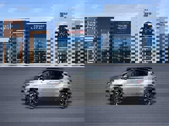 Used 2022 Jeep Compass Limited image 2