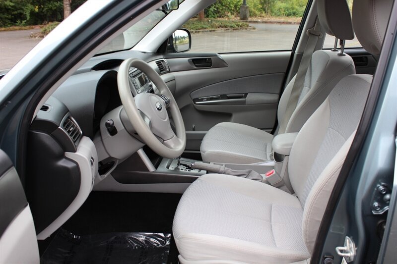 Used 2012 Subaru Forester 2.5X w/ Alloy Wheel Pkg AWD/4WD image 10