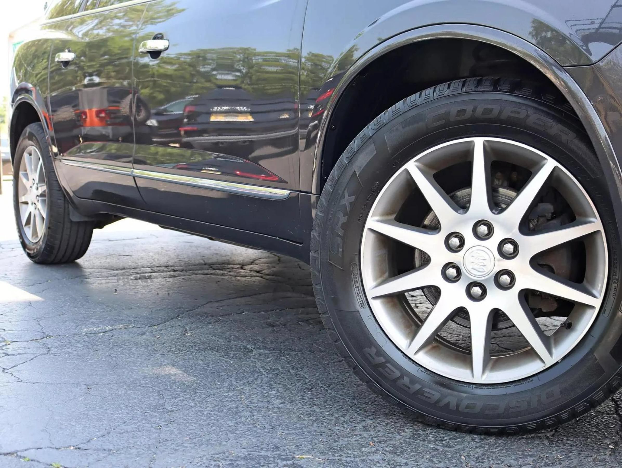Used 2015 Buick Enclave Leather AWD/4WD image 5