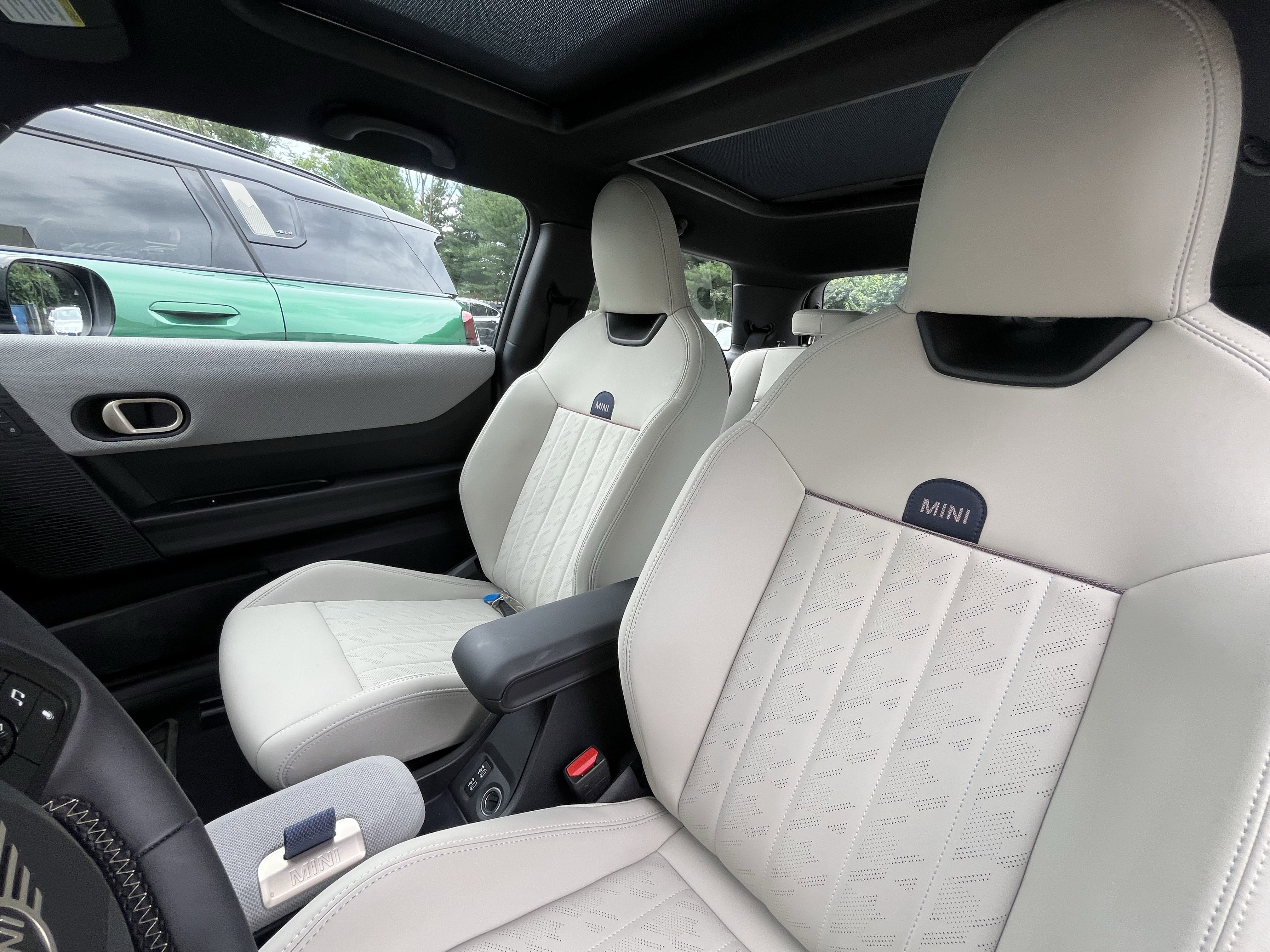 Used 2025 MINI Cooper S image 16