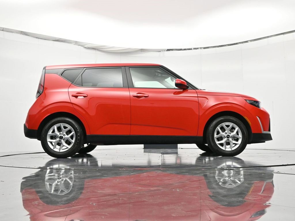 Used 2024 Kia Soul S image 37