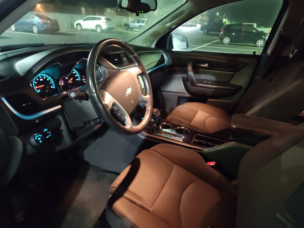 Used 2017 Chevrolet Traverse LT AWD/4WD image 9