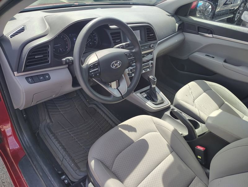 Used 2020 Hyundai Elantra SE FWD image 10