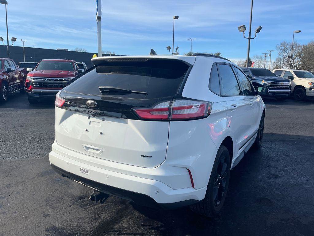 Used 2024 Ford Edge SE w/ Black Appearance Package AWD/4WD image 5