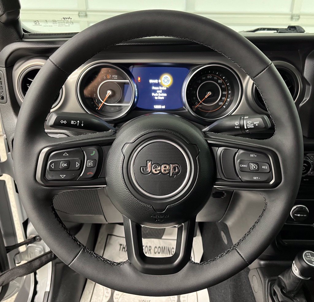 Used 2023 Jeep Gladiator Sport AWD/4WD image 27