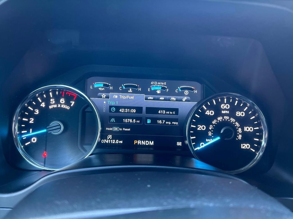 Used 2017 Ford F150 Lariat w/ Equipment Group 502A Luxury AWD/4WD image 28