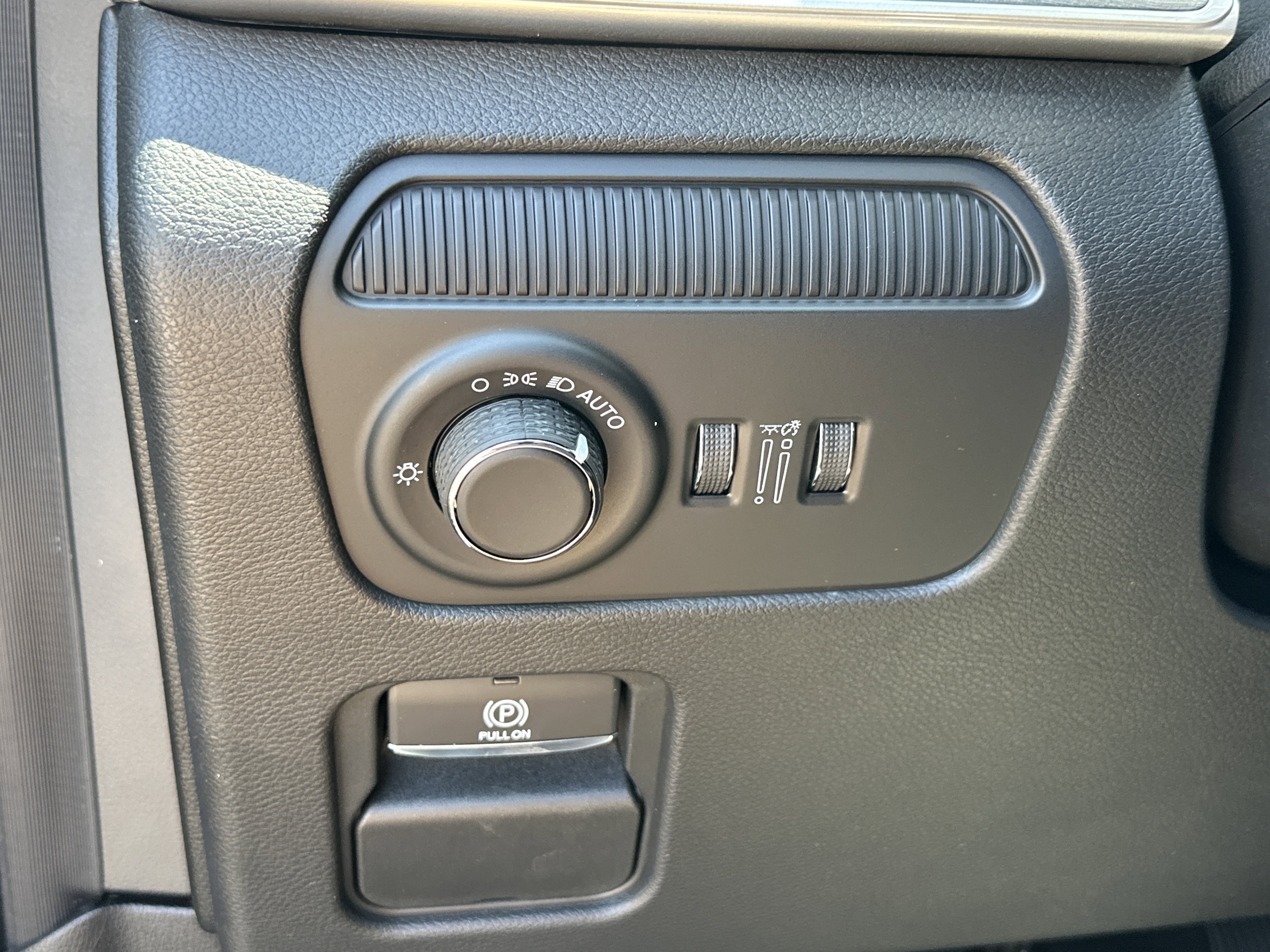 New 2026 Jeep Grand Wagoneer L Limited AWD/4WD image 12