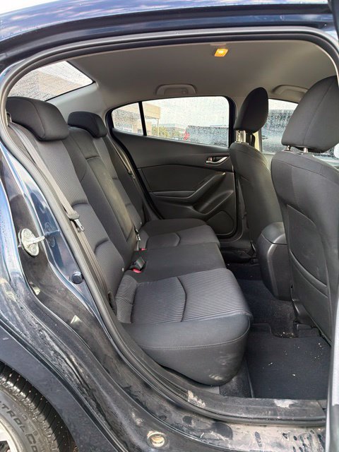 Used 2016 MAZDA MAZDA3 i Sport w/ Preferred Equipment Package FWD image 8