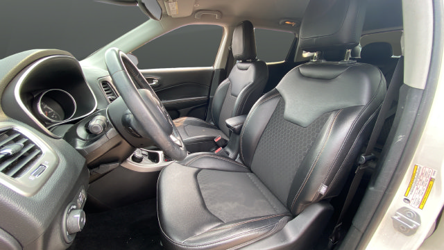 Used 2019 Jeep Compass Latitude AWD/4WD image 9