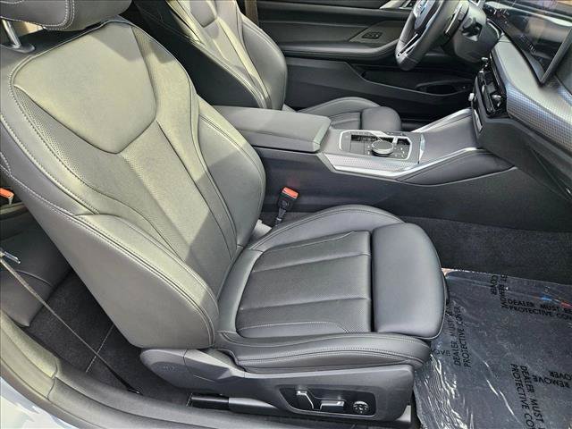Used 2025 BMW M440i Coupe w/ Premium Package RWD image 19