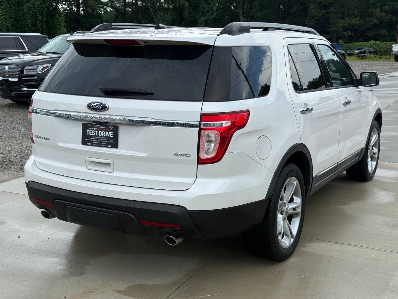 Used 2011 Ford Explorer Limited w/ 301A Rapid Spec Order Code AWD/4WD image 9