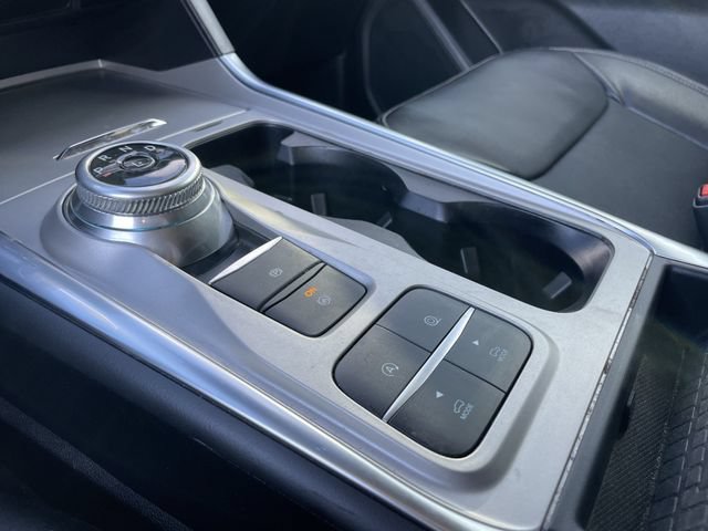Used 2024 Ford Explorer Limited w/ Limited Technology Package RWD image 21