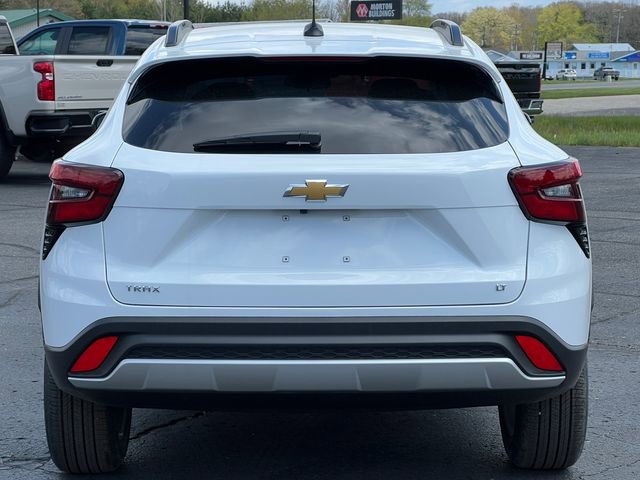 New 2026 Chevrolet Trax LT w/ LT Convenience Package FWD image 38