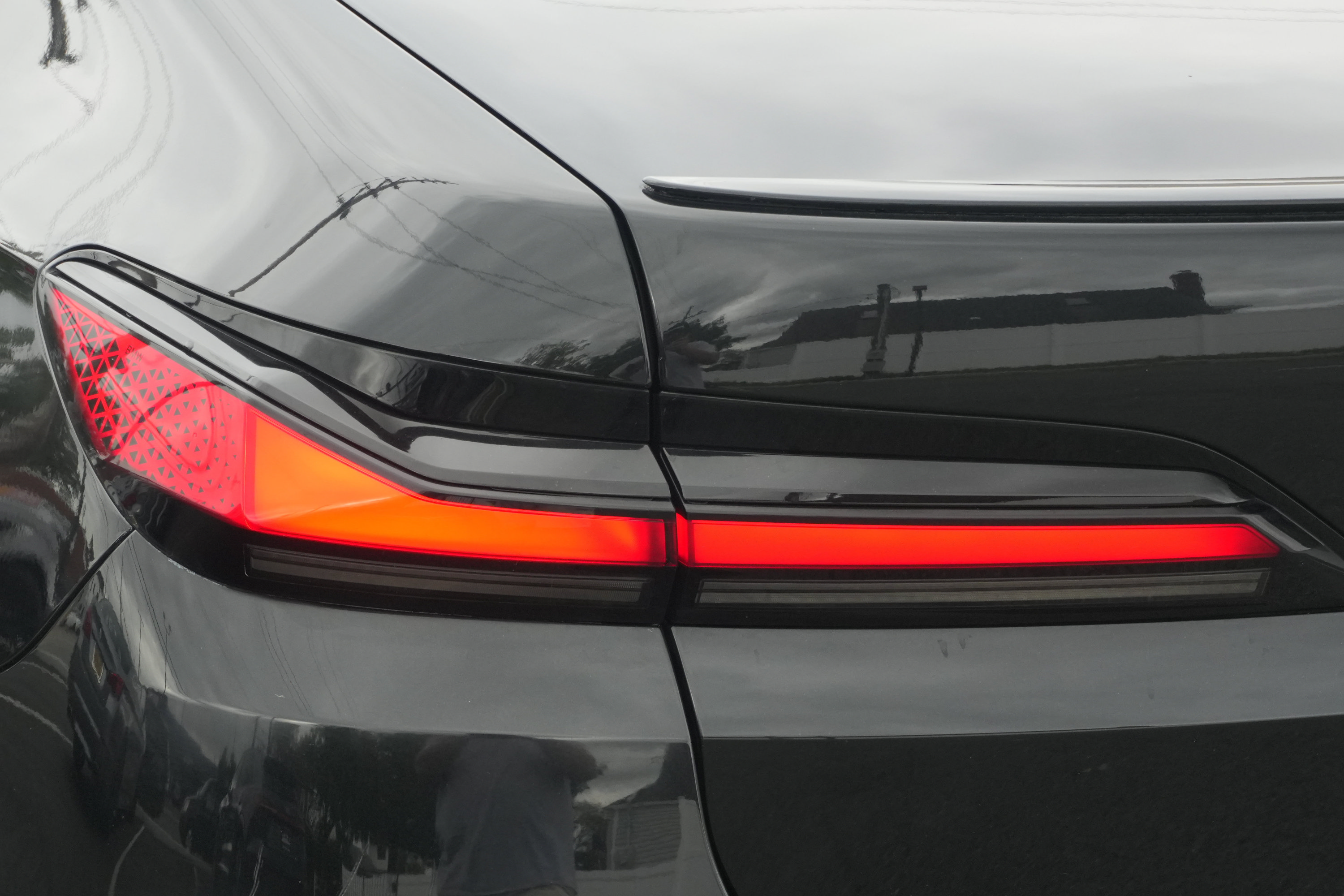 Used 2023 BMW 760i xDrive w/ Executive Package AWD/4WD image 51