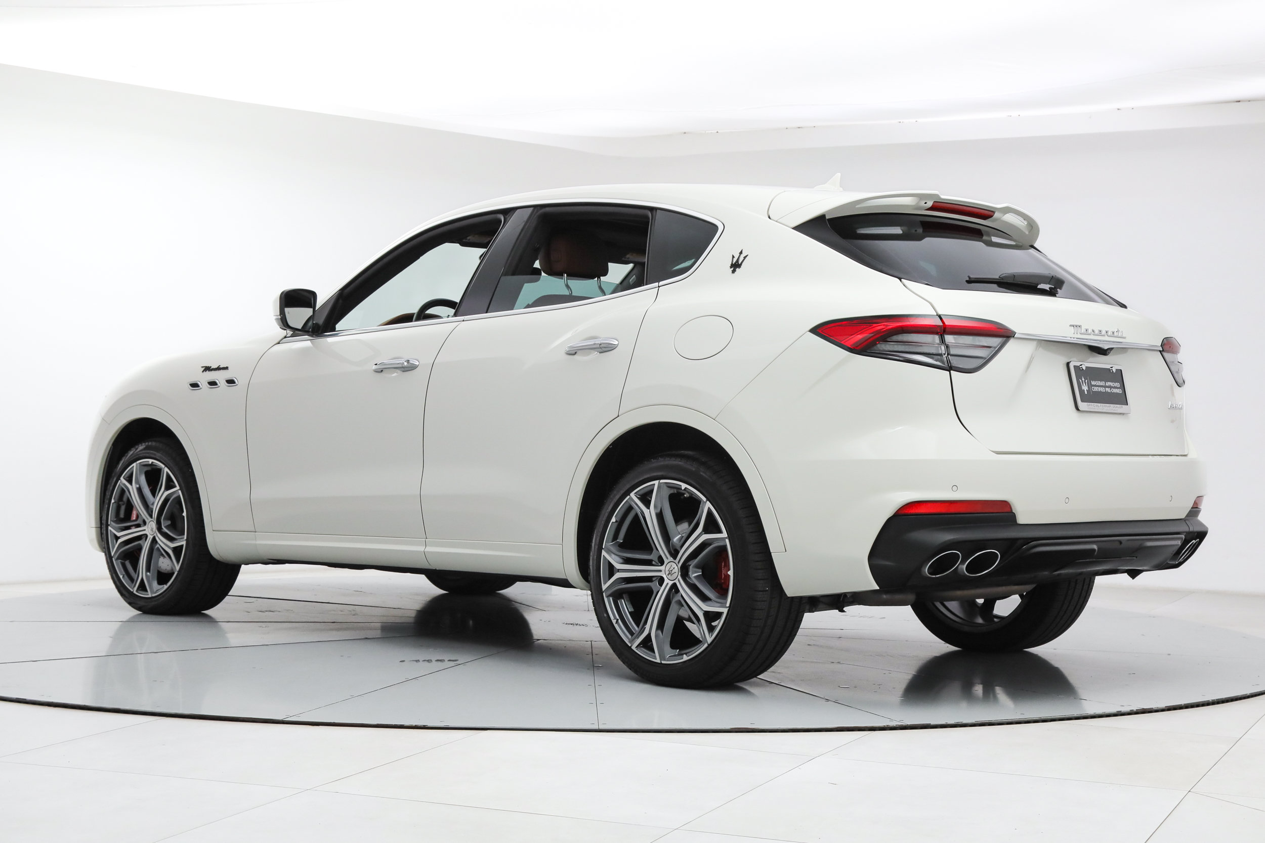 Certified 2023 Maserati Levante Modena AWD/4WD image 3