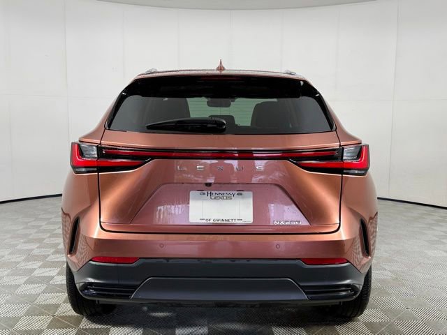 Used 2025 Lexus NX 250 FWD w/ Towing Package (2000 Lbs) image 8
