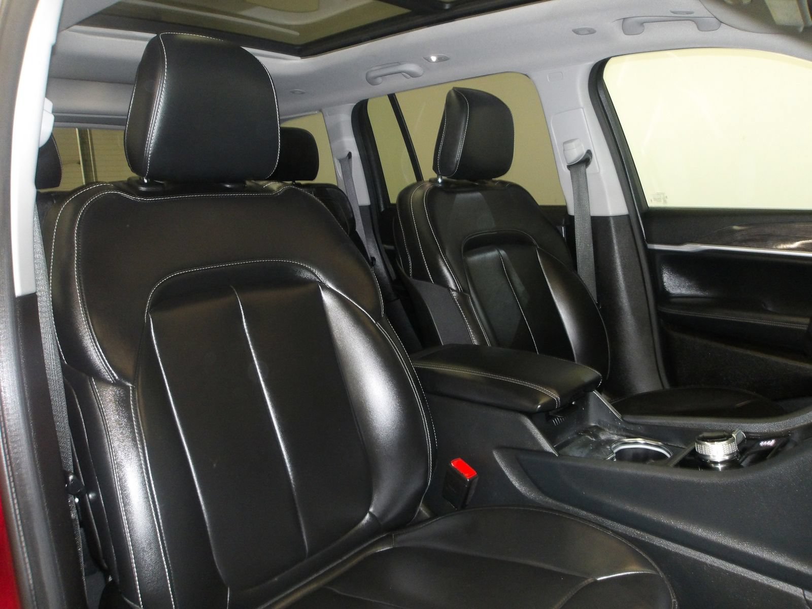 Used 2023 Jeep Grand Cherokee Limited AWD/4WD image 17