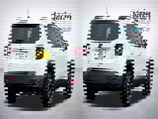 Used 2023 Jeep Renegade Latitude AWD/4WD image 8