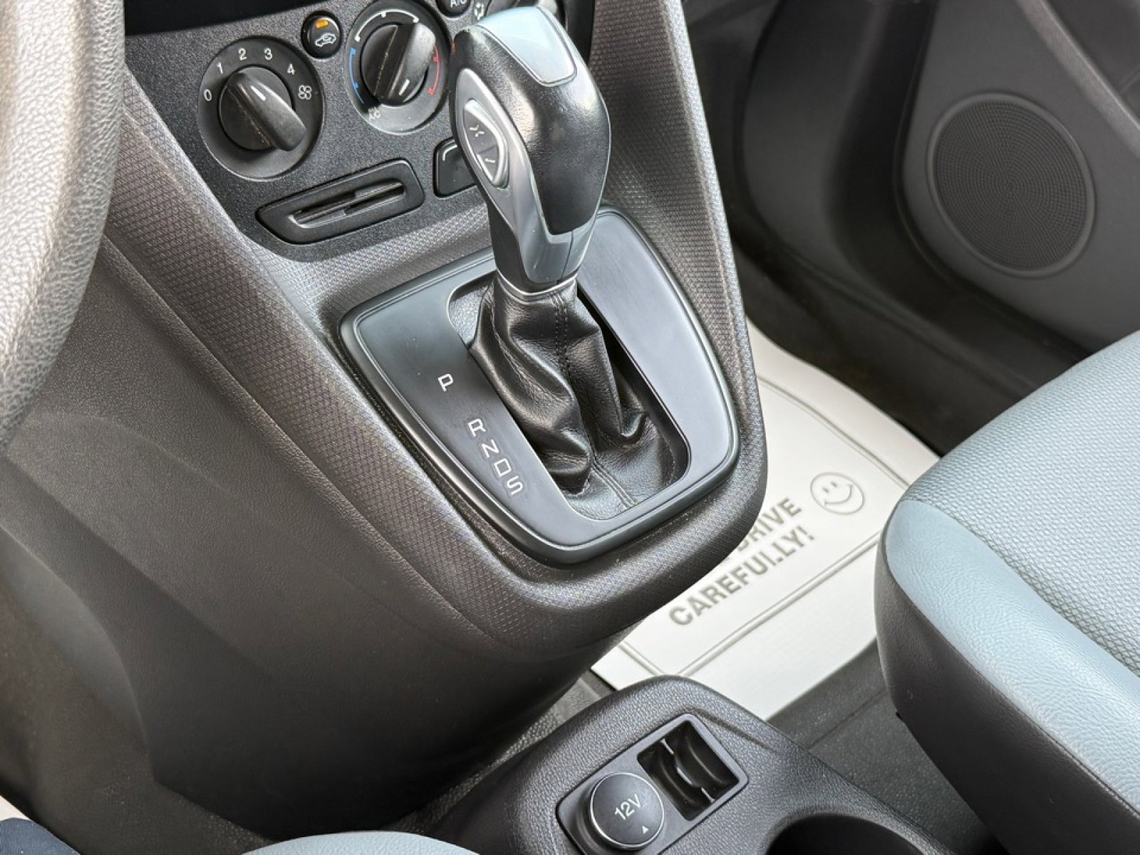 Used 2015 Ford Transit Connect XL FWD image 17
