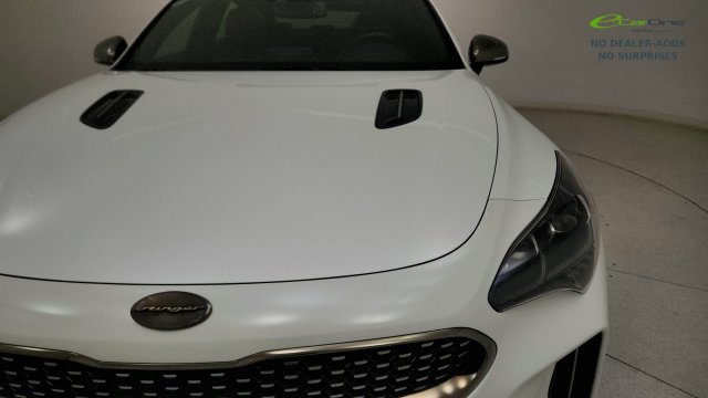 Used 2020 Kia Stinger GT1 RWD image 23