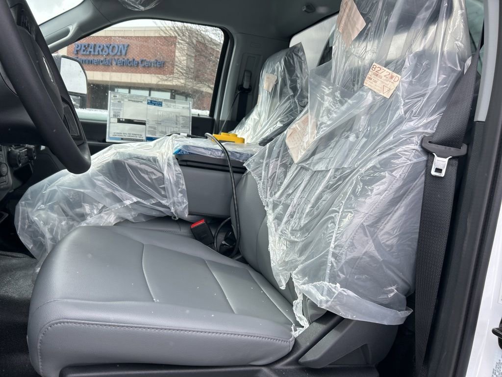 New 2026 Ford F550 4x4 Regular Cab Super Duty image 7
