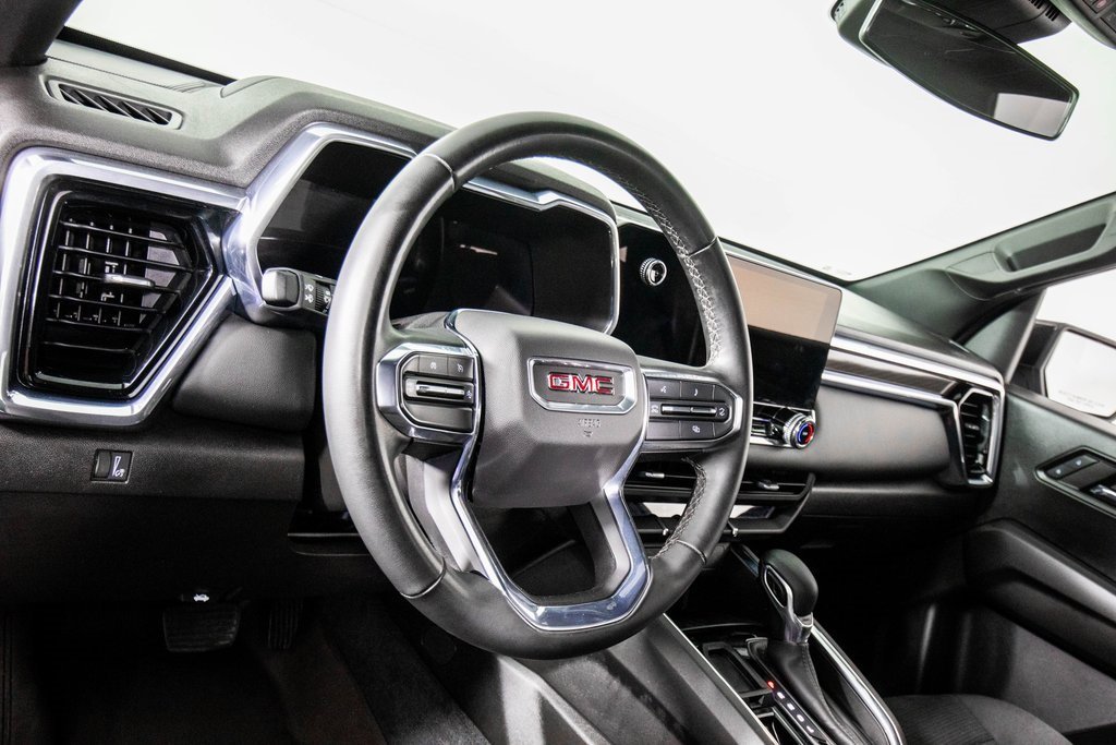 Used 2024 GMC Canyon Elevation image 17