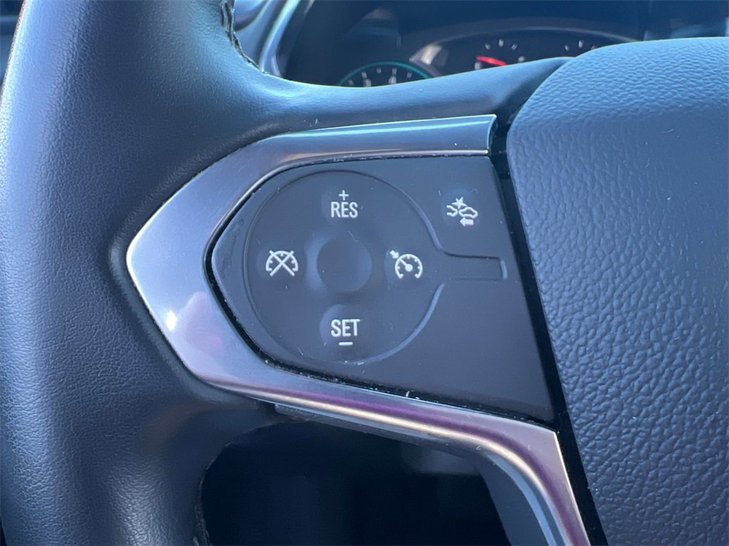 Used 2023 Chevrolet Traverse LT w/ Midnight/Sport Edition image 17