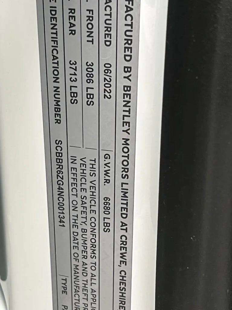 Used 2022 Bentley Flying Spur Plug-In Hybrid image 36