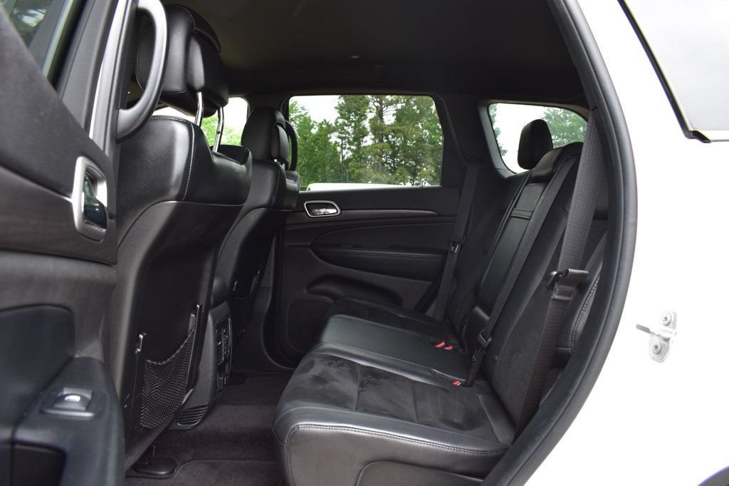 Used 2018 Jeep Grand Cherokee Altitude AWD/4WD image 21