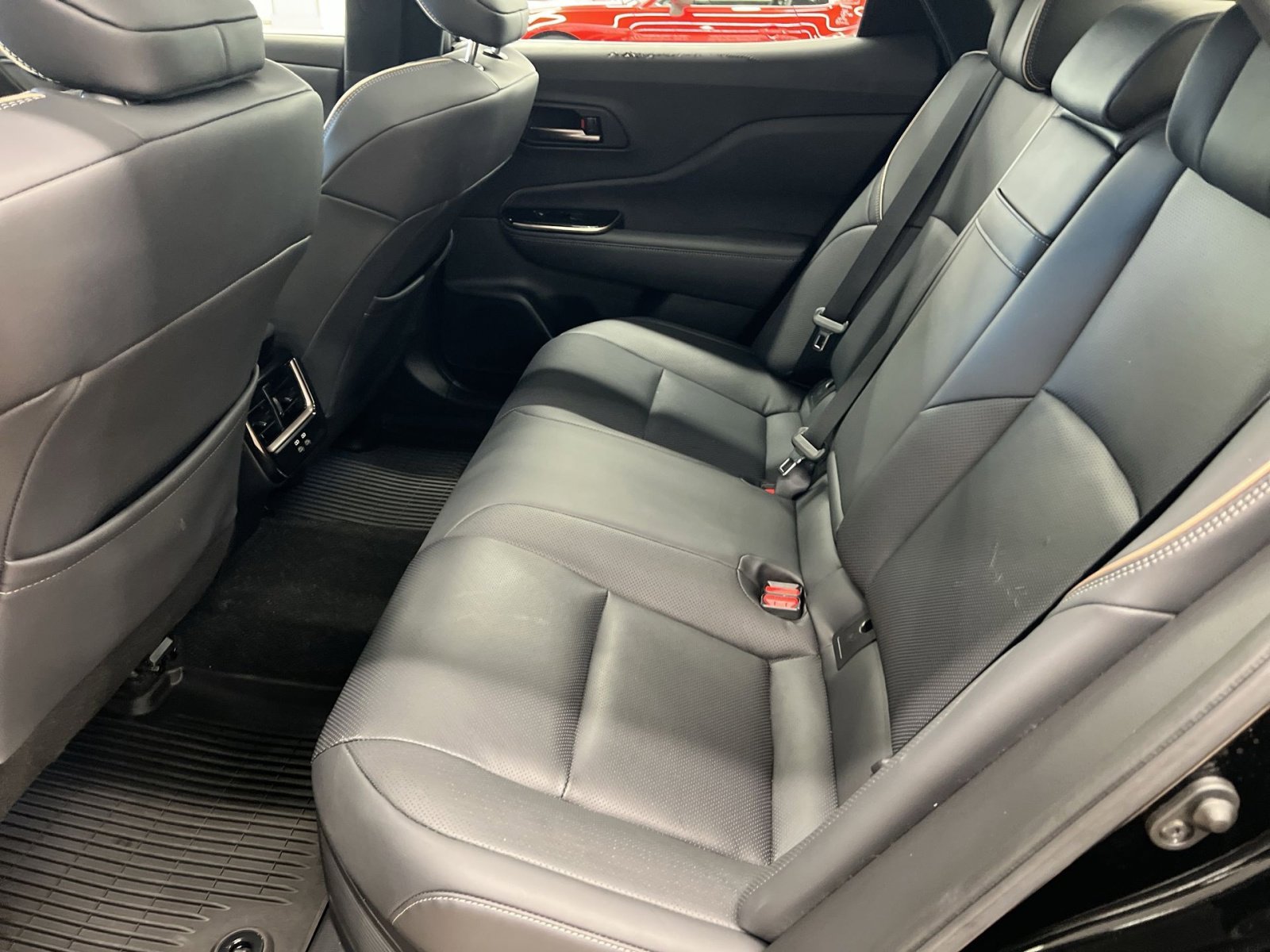 Used 2025 Toyota Crown Platinum AWD/4WD image 21