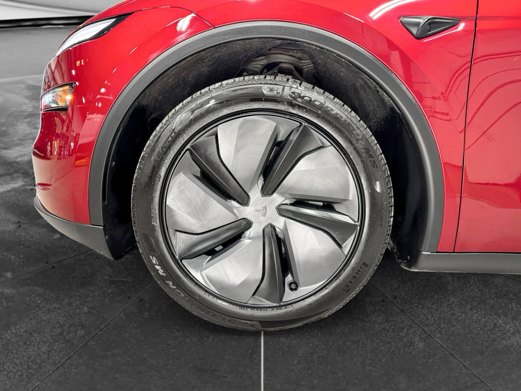 Used 2026 Tesla Model Y AWD image 28