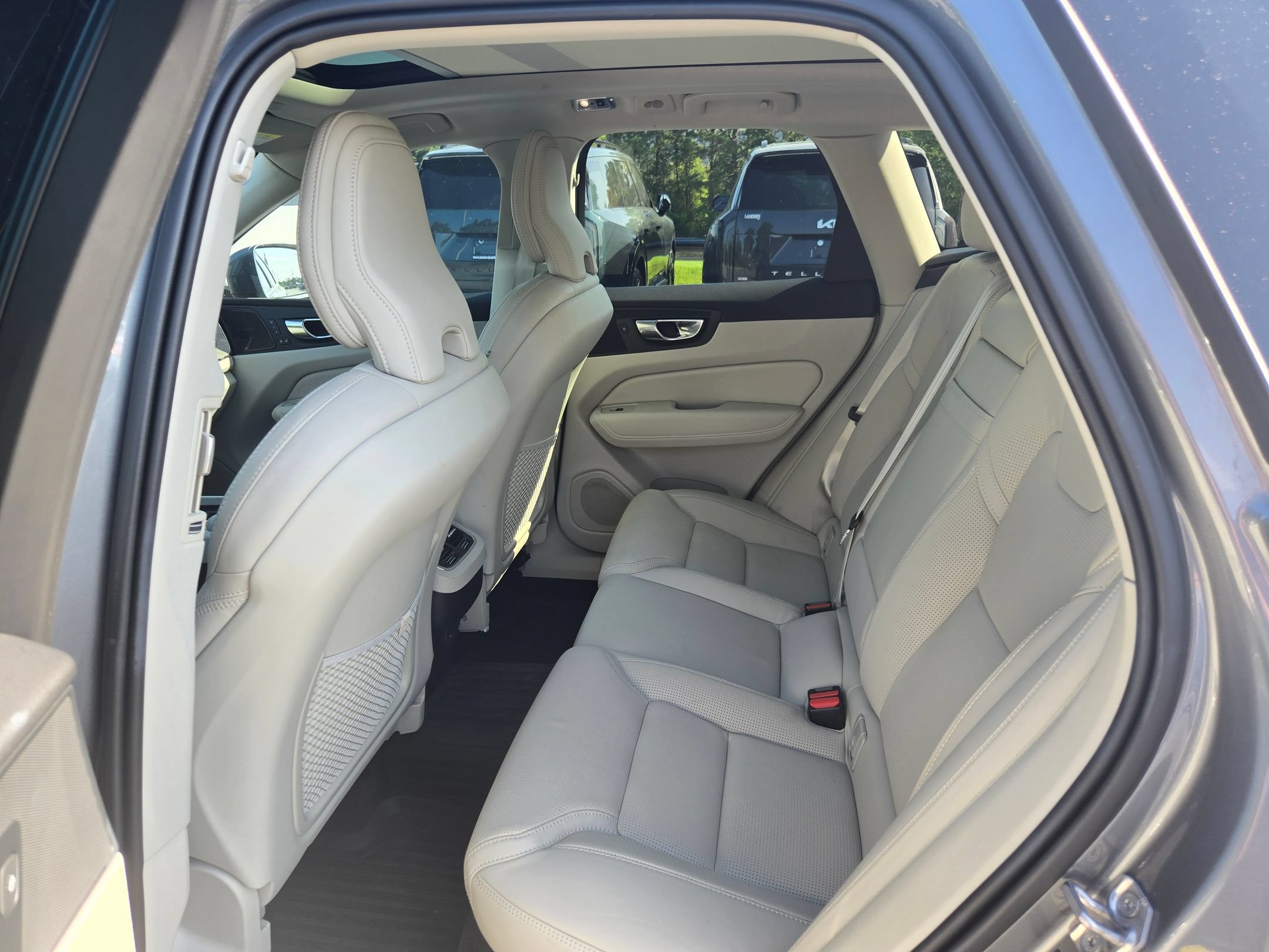 Used 2021 Volvo XC60 T5 Inscription w/ Protection Package Premier FWD image 37